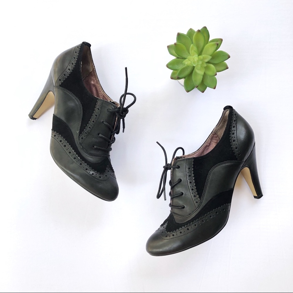 Seychelles Leather Oxford Heels Black